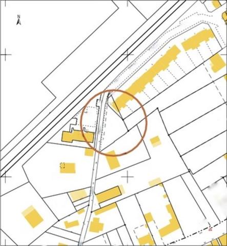DANS UNE RUE CALME ET AGRÉABLE
