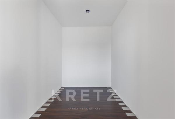 MAISON CONTEMPORAINE T5 AVEC PISCINE PROCHE DU VILLAGE DE GRIMAUD