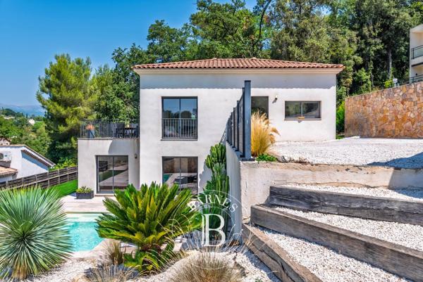 Valbonne, Villa 4 Chambres -  141 m² à vendre