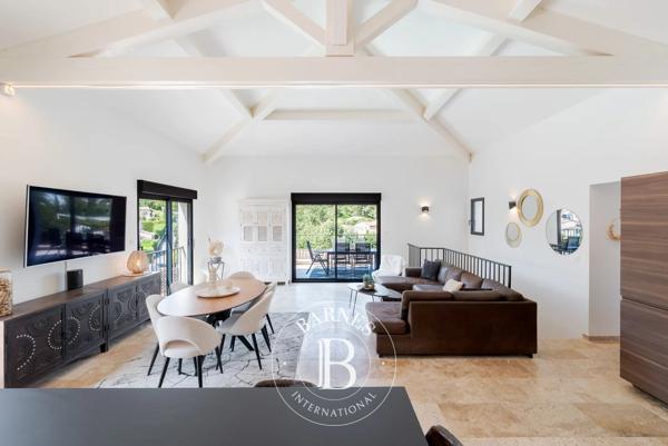 Valbonne, Villa 4 Chambres -  141 m² à vendre