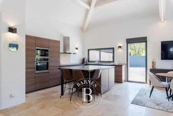 Valbonne, Villa 4 Chambres -  141 m² à vendre