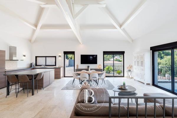 Valbonne, Villa 4 Chambres -  141 m² à vendre