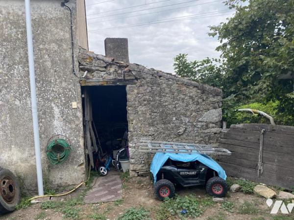 CORDEMAIS / Maison à rénover sur 16 000 m² de terrain