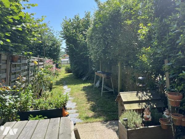 Maison de bourg avec jardin