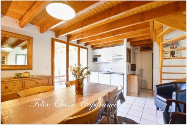 AUCUN (65),  maison de charme cosy T5 avec vue panoramique exceptionnelle !