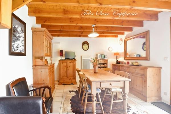 AUCUN (65),  maison de charme cosy T5 avec vue panoramique exceptionnelle !