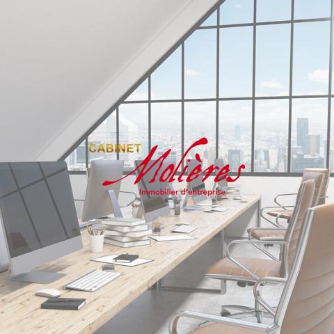 À VENDRE - ENSEMBLE IMMOBILIER COMMERCIAL AVEC PARKING - MONOPROPRIETE
