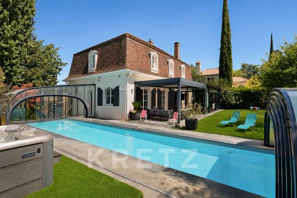Garches – Villa contemporaine 370 m², piscine et jardin