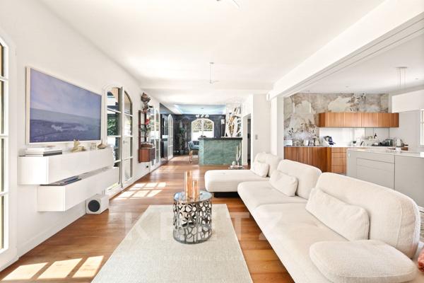 Garches – Villa contemporaine 370 m², piscine et jardin