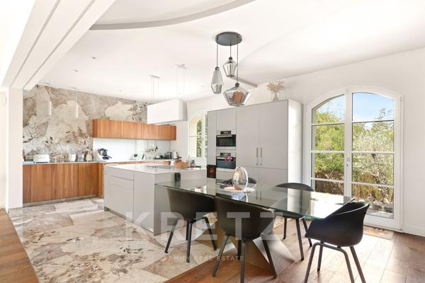 Garches – Villa contemporaine 370 m², piscine et jardin