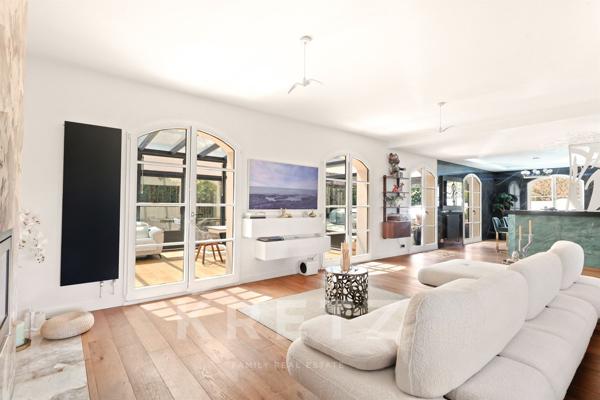 Garches – Villa contemporaine 370 m², piscine et jardin