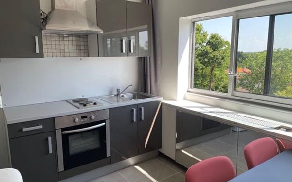 Appartement à louer    1 pièce •  Gradignan