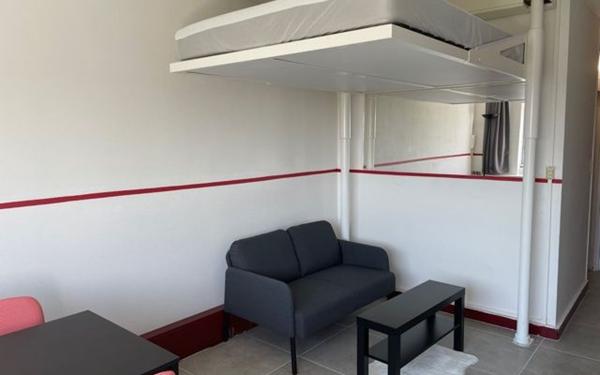 Appartement à louer    1 pièce •  Gradignan