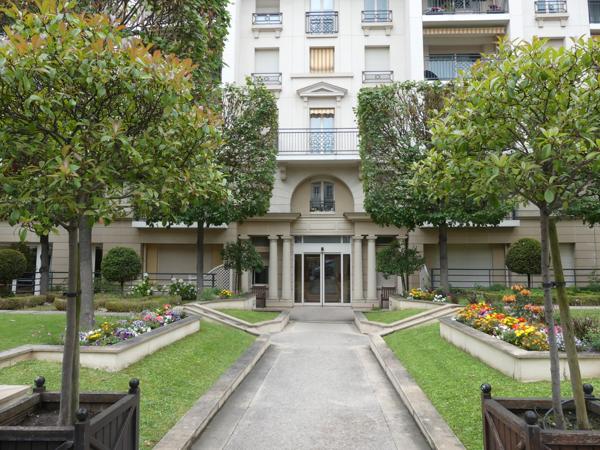 Issy-les-Moulineaux (92130) STUDIO 35.5m2 Issy-les-Moulineaux en résidence avec services