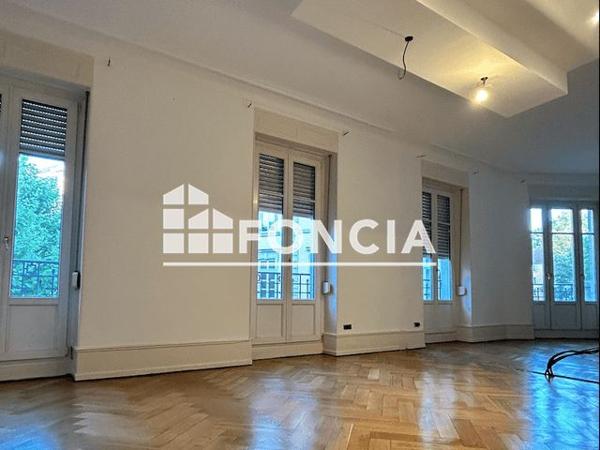 Location Appartement 7 pièces 180 m² - 5 RUE DE L'OUTRE Strasbourg 67000