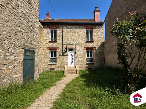 Maison rénovée à Nemours proche gare