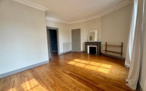 Appartement à vendre    4 pièces • 116 m2 Pau