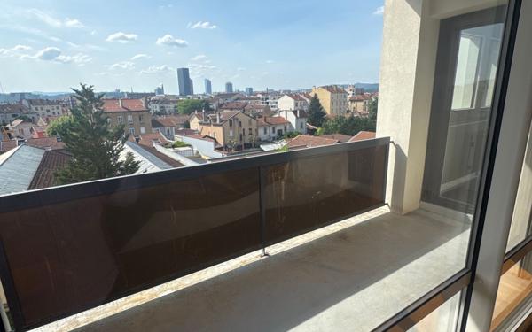 Appartement à vendre    2 pièces • 53,97 m2 Lyon 3
