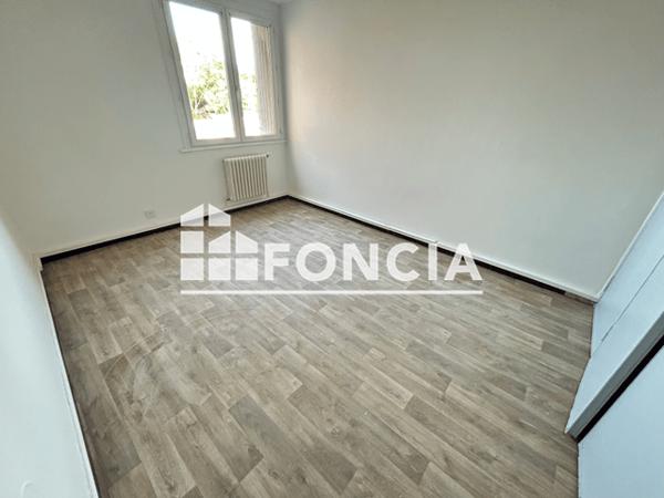 Location Appartement 3 pièces 67.33 m² - 18 RUE ROBESPIERRE Sete 34200