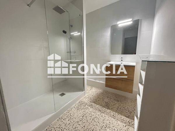 Location Appartement 3 pièces 67.33 m² - 18 RUE ROBESPIERRE Sete 34200