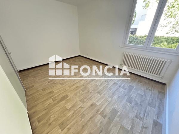 Location Appartement 3 pièces 67.33 m² - 18 RUE ROBESPIERRE Sete 34200