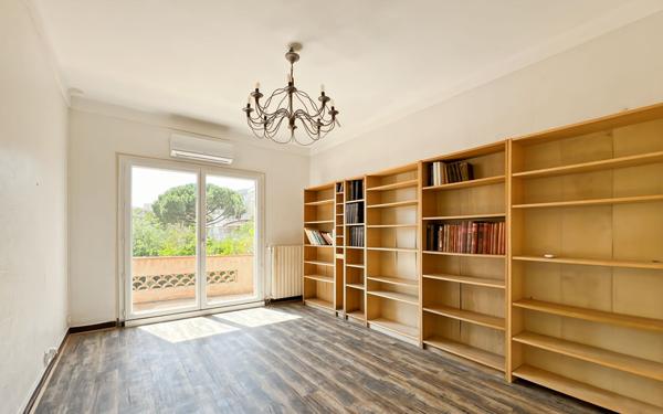 Maison à vendre    5 pièces • 153,52 m2 Fréjus