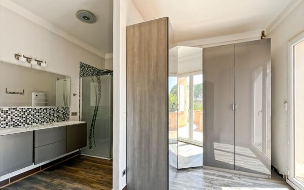 Maison à vendre    5 pièces • 153,52 m2 Fréjus