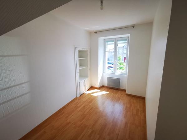 Location Appartement62 m² - 3 Pièces - LUCON (85400)