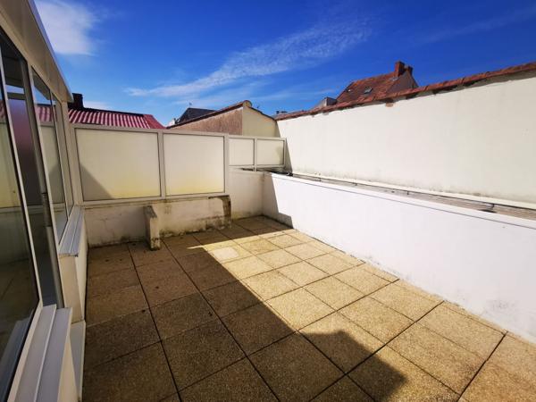 Location Appartement62 m² - 3 Pièces - LUCON (85400)