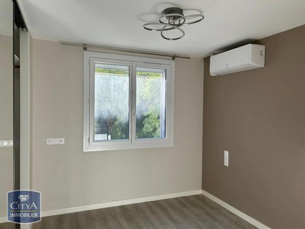 Appartement à louer 3 pièces 62m² Orange (84100)