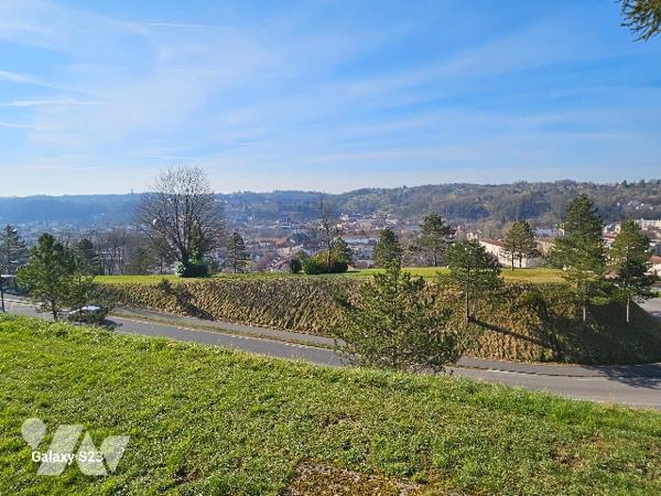 BAR LE DUC, grand appartement de 160m² surface carrez