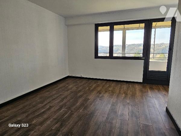BAR LE DUC, grand appartement de 160m² surface carrez