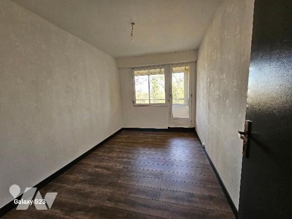 BAR LE DUC, grand appartement de 160m² surface carrez