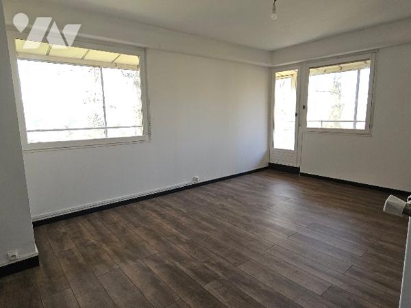 BAR LE DUC, grand appartement de 160m² surface carrez