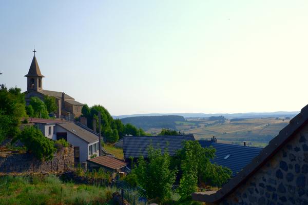 Bâtisse en pierre au grand potentiel à Fay-sur-Lignon