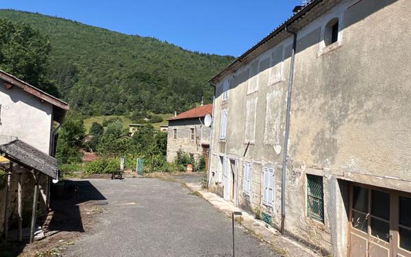 Maison à vendre    6 pièces •  Saint-Agnan-en-Vercors