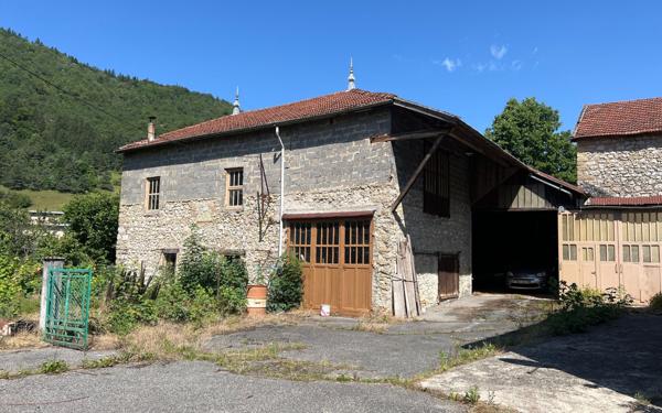 Maison à vendre    6 pièces •  Saint-Agnan-en-Vercors