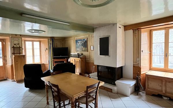 Maison à vendre    6 pièces •  Saint-Agnan-en-Vercors