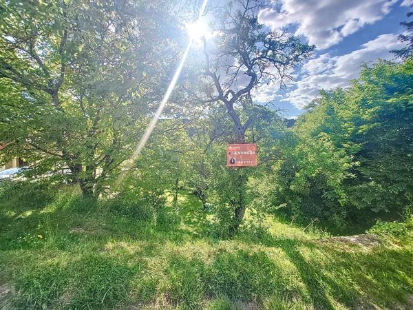 À VENDRE : Terrain constructible de 460m² à Maron?