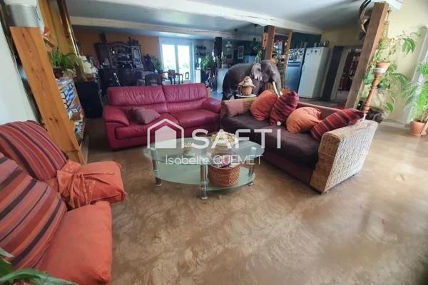 Jolie ferme rénovée au calme   vue Pyrénées avec granges