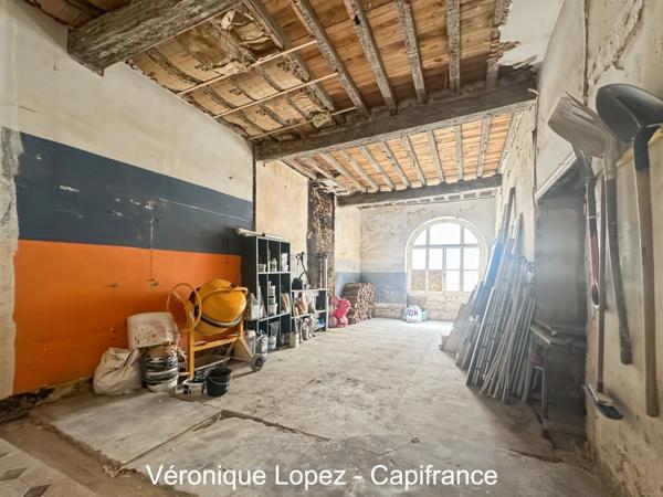 Exclusivité, Villeneuve sur Lot, local à usage de bureaux ou de stockage de 94 m²