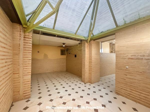 Exclusivité, Villeneuve sur Lot, local à usage de bureaux ou de stockage de 94 m²