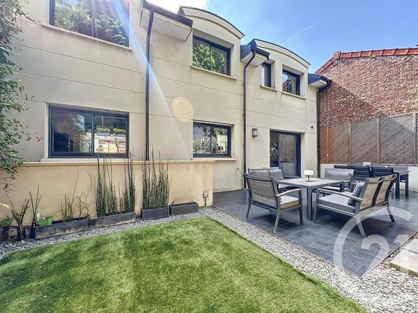 Maison à vendre  8 pièces - 183,21 m 2   LE MESNIL LE ROI  - 78