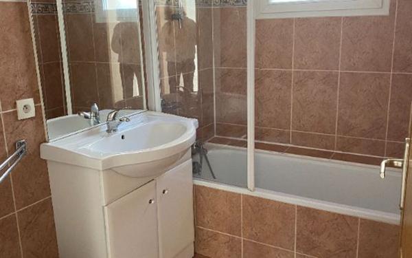 Maison à louer    3 pièces • 73 m2 Floirac