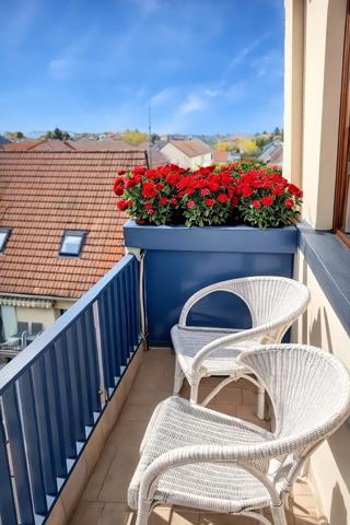 Appartement
         5 pièces
        - 110 m² Exclusivité 179 000 € *