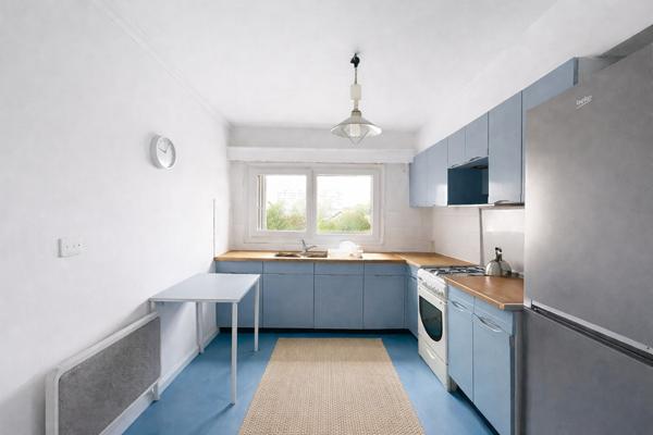 Appartement
         5 pièces
        - 110 m² Exclusivité 179 000 € *