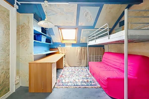 Appartement
         5 pièces
        - 110 m² Exclusivité 179 000 € *
