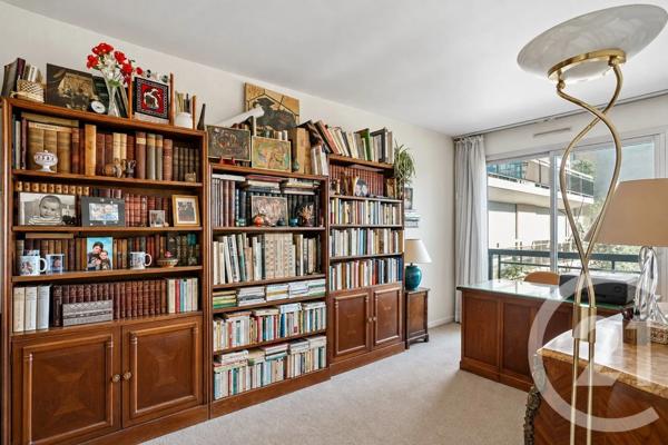 Appartement F5 à vendre  5 pièces - 99,05 m 2   PARIS  - 75011