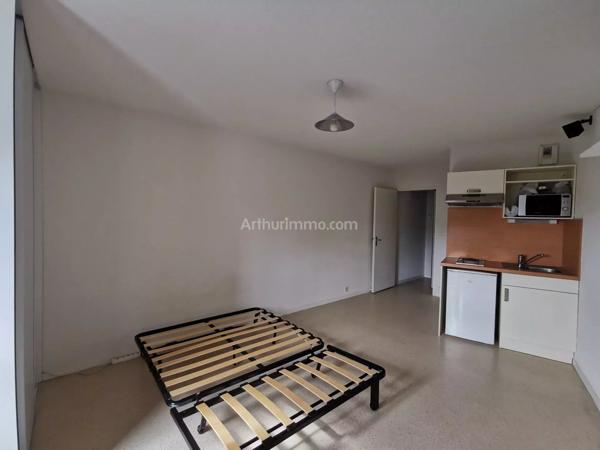 Location                                                      Studio
                        
                     1 pièces                      25 m2                     à Rennes