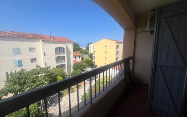 Appartement à vendre    1 pièce • 28 m2 Six-Fours-les-Plages